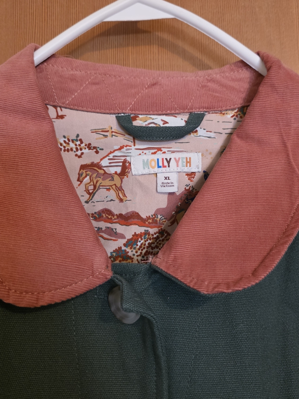 Molly Yeh Green and Pink Jacket - Size XL *NWT* - Picture 4 of 8